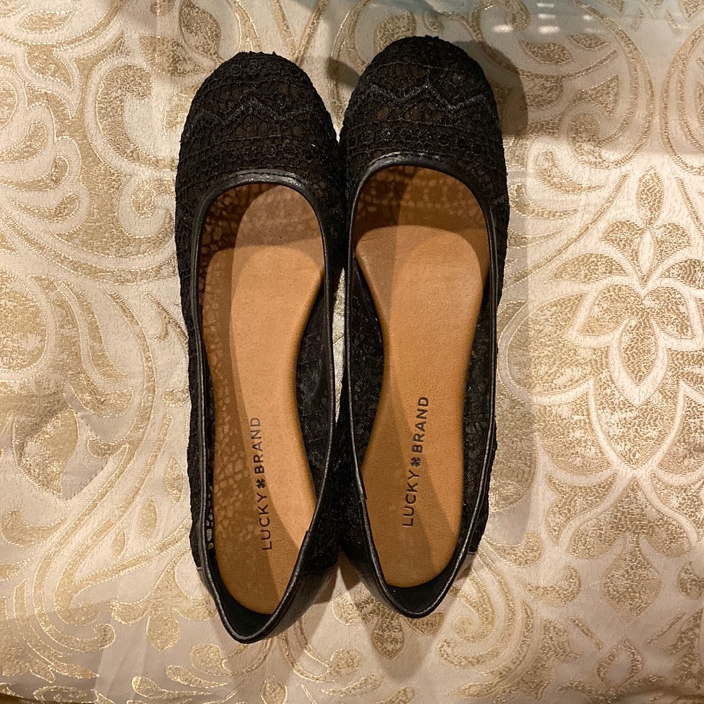 Lucky brand black flats